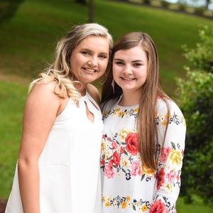 Meet your Posher, Olivia